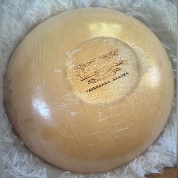 Great Alaskan Bowl Co. Hand Made Large Wood Bowl set of 5 Fairbanks Alaska - Picture 5 of 13